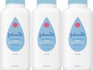 Johnson’s Baby Powder with Naturally Derived Cornstarch Aloe & Vitamin E